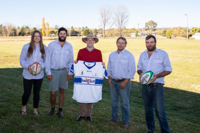 $5,000 BAGS NEW PLAYING UNIFORMS FOR GLEN INNES ELKS RUGBY UNION