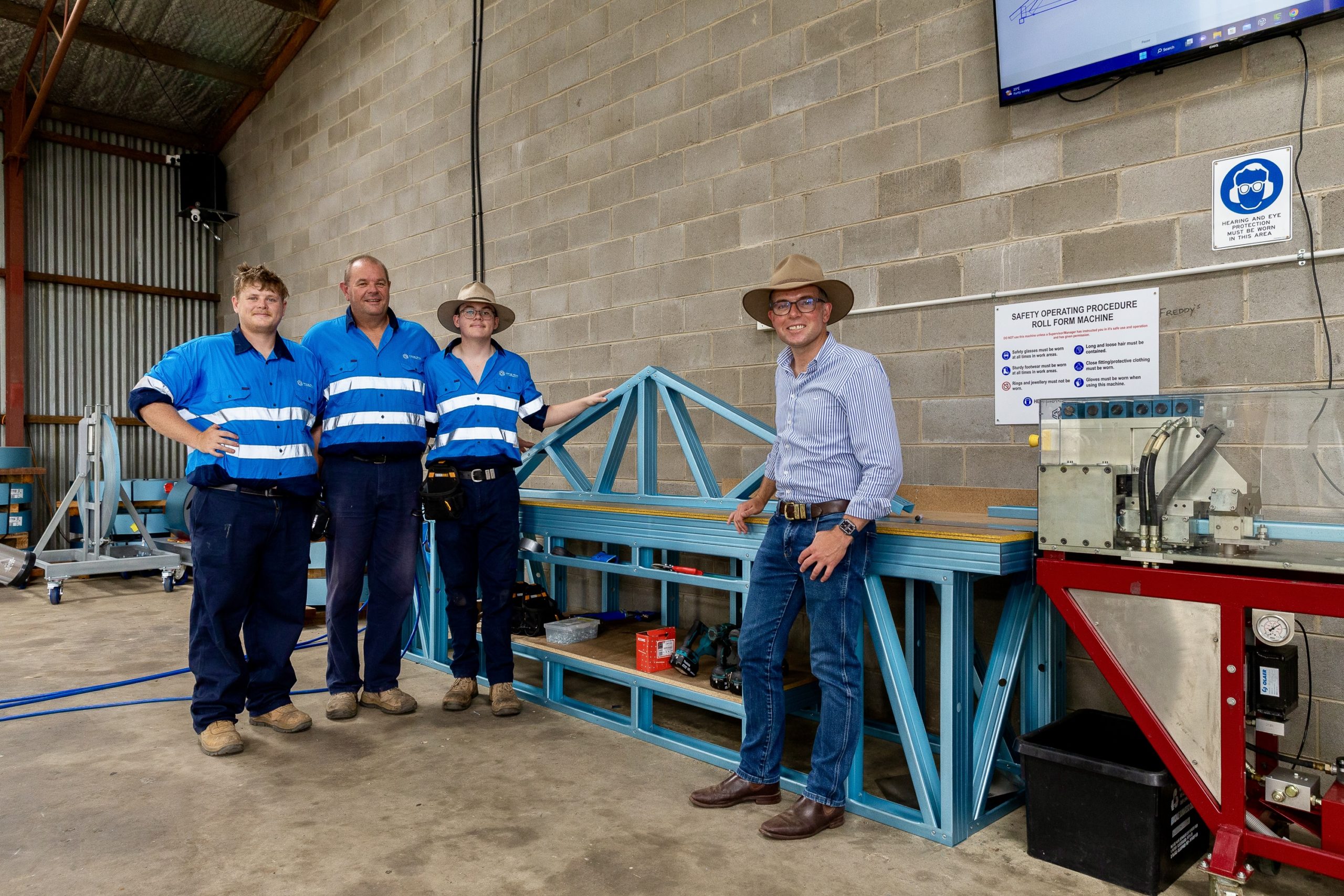 BUILDING THE FUTURE NEW ARMIDALE MANUFACTURING BUSINESS OPEN